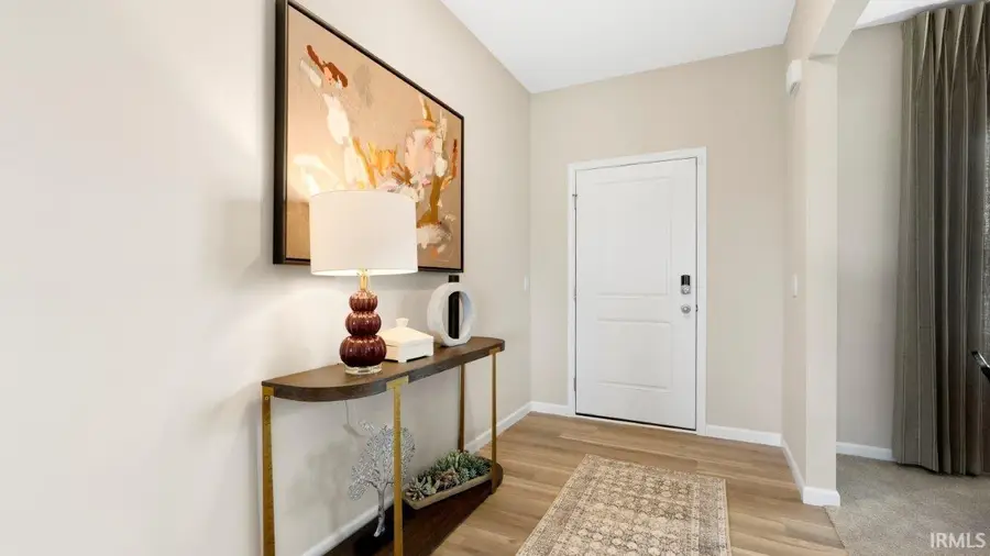 109 N Deer Cliff Run, Fort Wayne, IN 46804 - #2