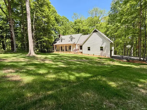 128 The Woods, Bedford, IN 47421