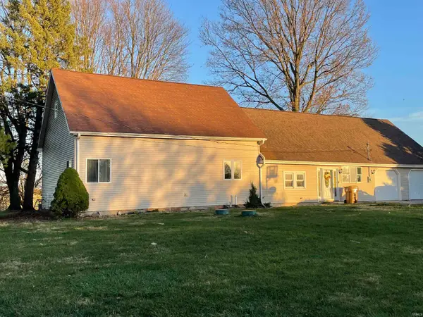 1951 E 250 S Road, Hillsboro, IN 47949