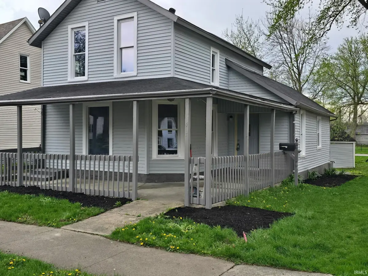 407 E King Street, Garrett, IN 46738 - #1