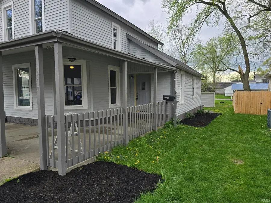 407 E King Street, Garrett, IN 46738 - #2