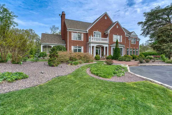 5800 Temper Trail Court, Evansville, IN 47720