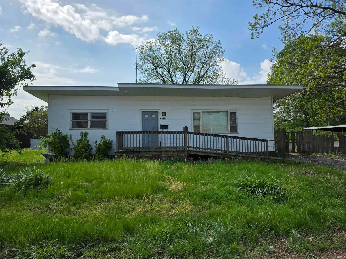 118 W 10th Street, Mount Vernon, IN 47620 - #1