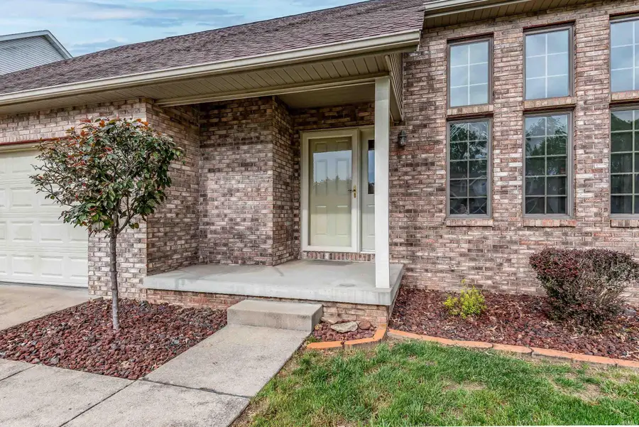 3832 S Laura Way, Bloomington, IN 47401 - #3