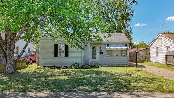 1535 Macarthur Drive, Evansville, IN 47714