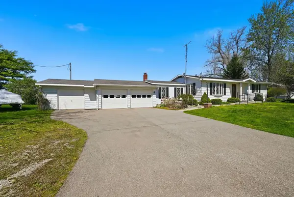 195 N 1075 W, Angola, IN 46703