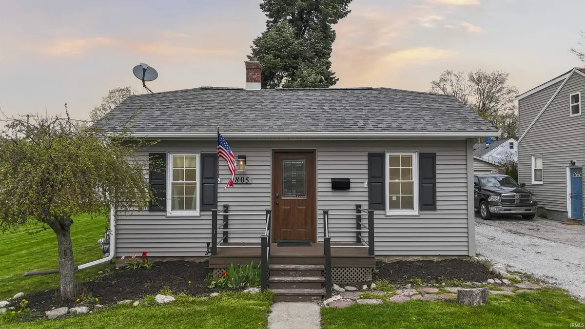 805 E Jefferson Avenue, Laporte, IN 46350 - #1