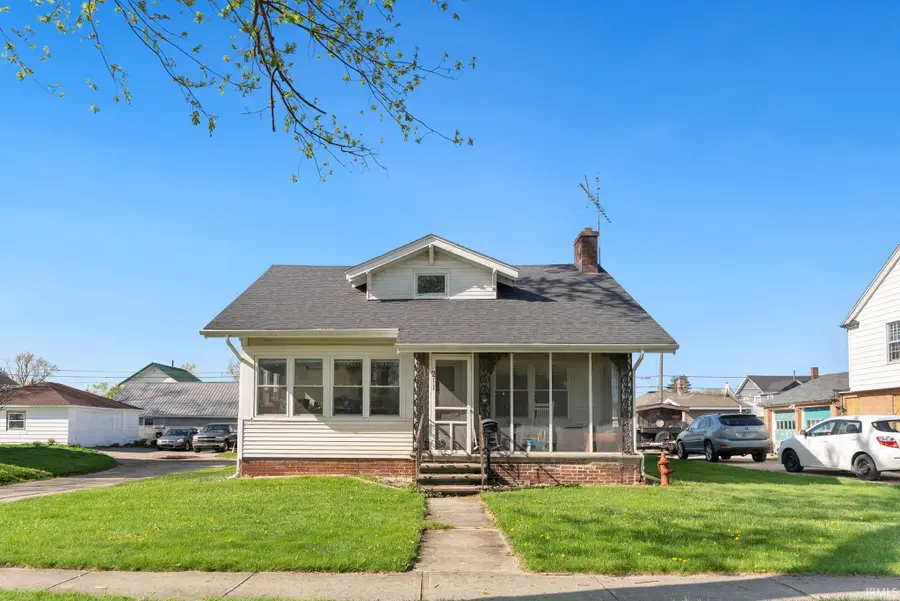 211 W Oak Street, Butler, IN 46721 - #2