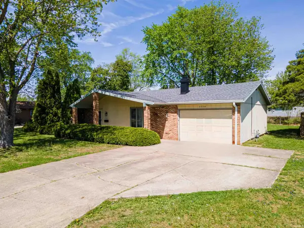 2008 W Bryden Road, Muncie, IN 47304