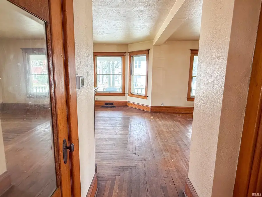 306 N Orange Street, Albion, IN 46701 - #3