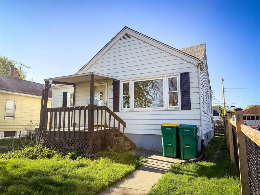 405 W 13th Street, Mishawaka, IN 46544 - #3