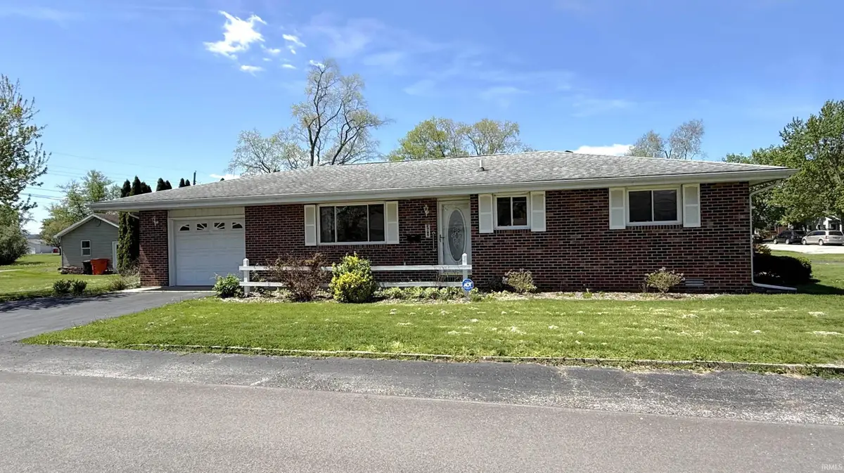 302 S 2nd Street, Monticello, IN 47960 - #1