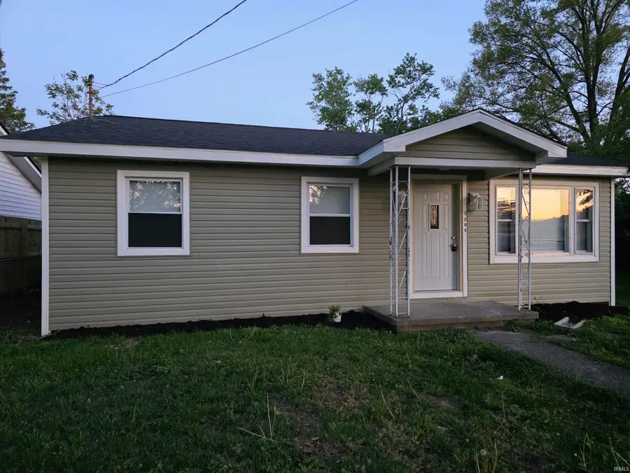 1205 N 14th Street, Vincennes, IN 47591 - #2