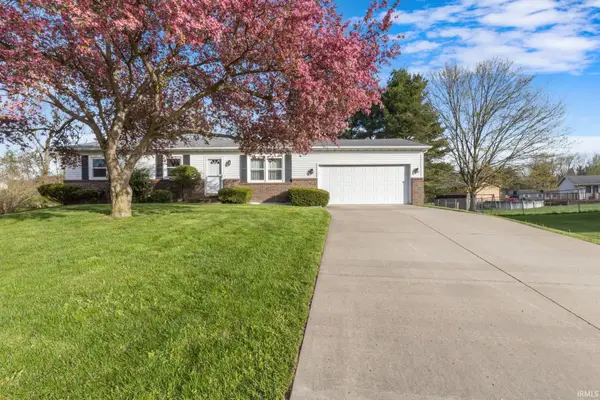 53731 Pine Tree Court, Elkhart, IN 46514
