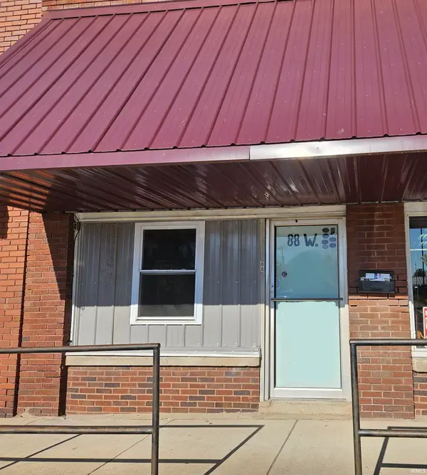 88 W Vincennes Street, Linton, IN 47441