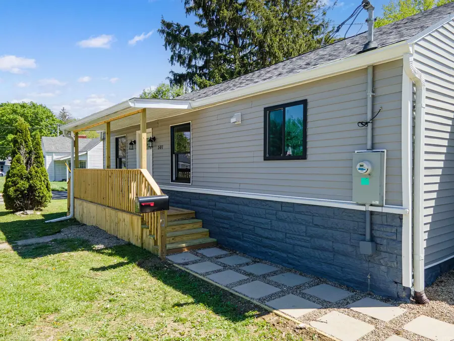 501 W 38th Street, Marion, IN 46953 - #2