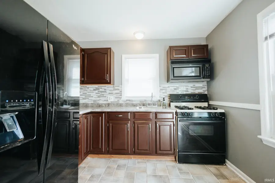 3200 Edgewood Drive, Evansville, IN 47712 - #3