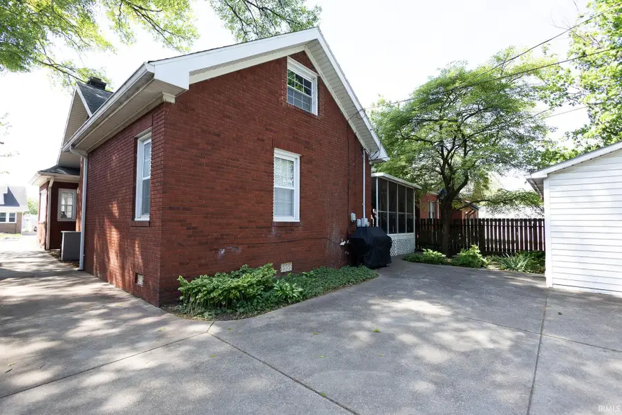 1660 Lincoln Avenue, Evansville, IN 47714 - #3