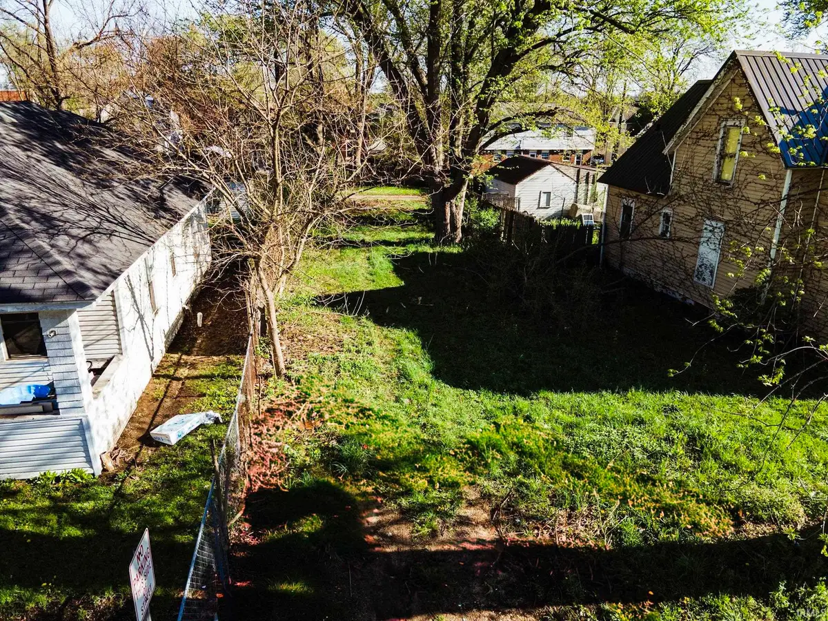 1213 E Indiana Avenue, South Bend, IN 46613 - #1