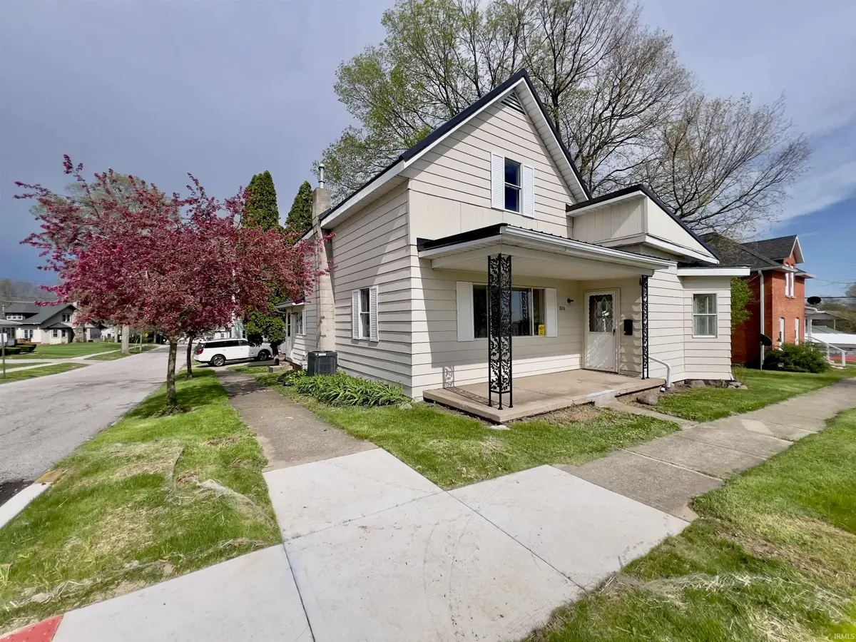 806 N Harrison Street, Syracuse, IN 46567 - #1