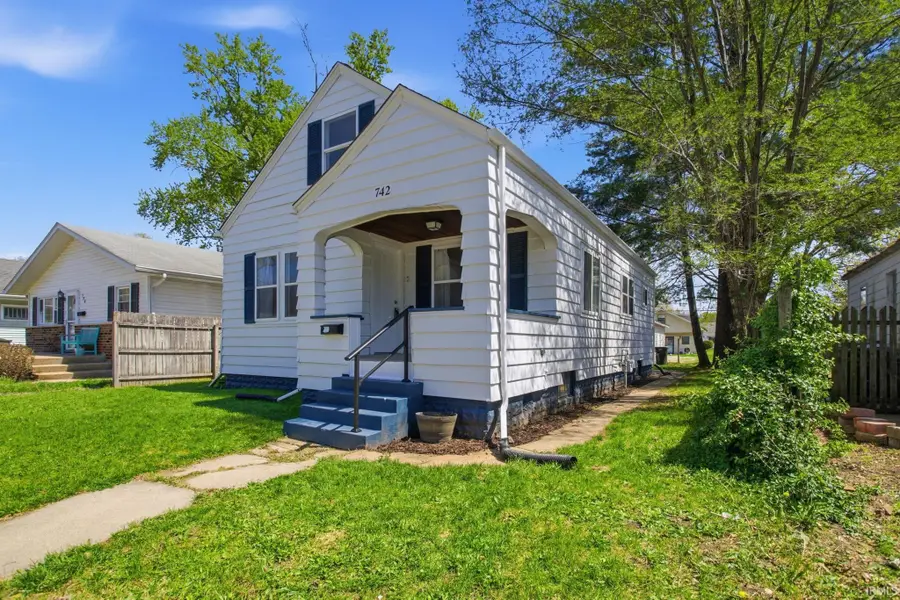 742 S 26th Street, South Bend, IN 46615 - #2