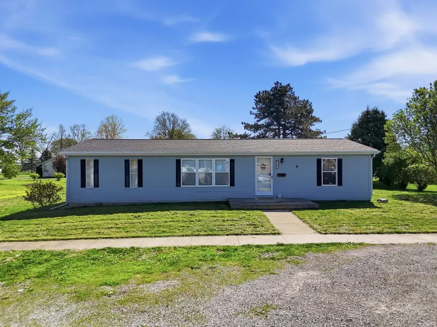 106 N Poplar, Silver Lake, IN 46982 - #2