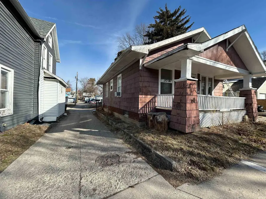 704 W Dewald Street, Fort Wayne, IN 46802 - #2