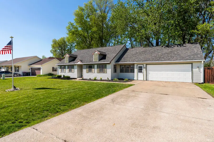 202 Heritage Drive, Delphi, IN 46923 - #2