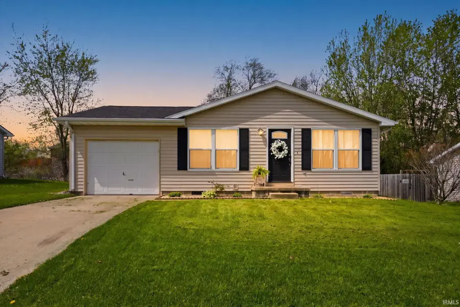 1716 S West Point Drive, Warsaw, IN 46580 - #2