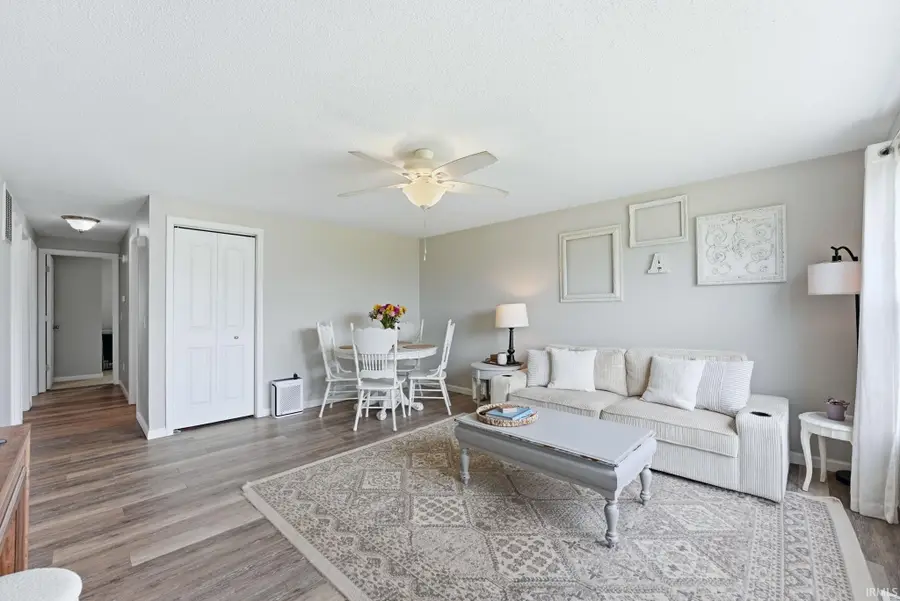 1716 S West Point Drive, Warsaw, IN 46580 - #3