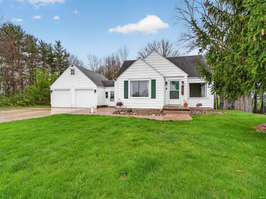 8715 Yellow River Road, Fort Wayne, IN 46818 - #2