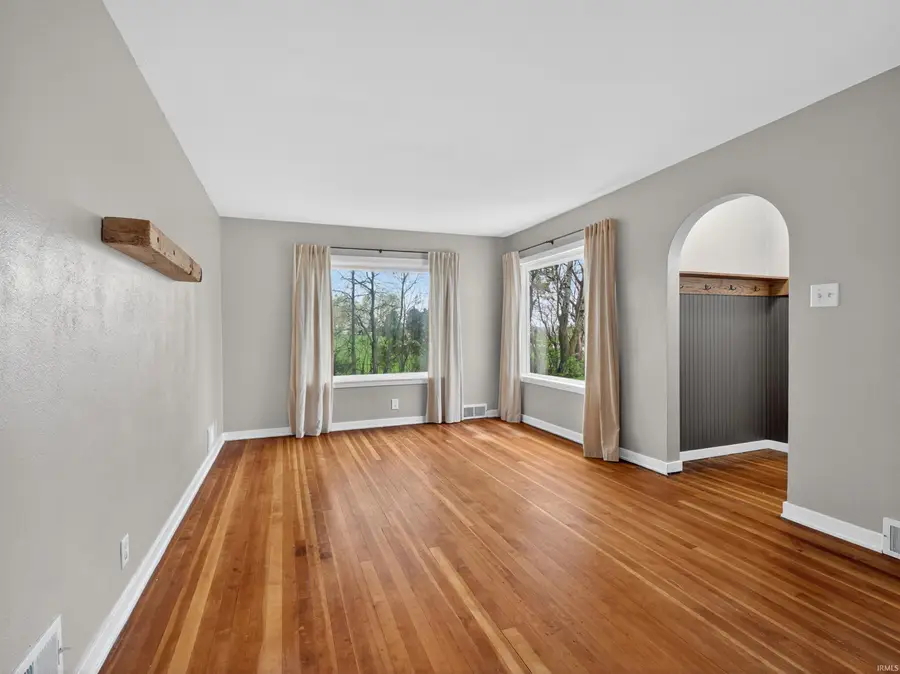 8715 Yellow River Road, Fort Wayne, IN 46818 - #3