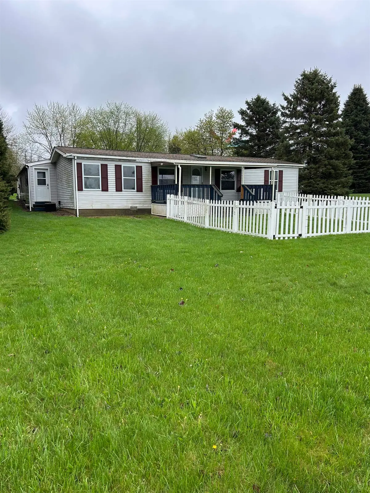 220 Ln 101 Long Beach Lake, Fremont, IN 46737 - #1