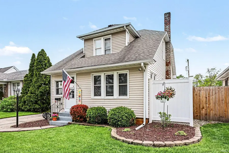 220 S Beiger Street, Mishawaka, IN 46544 - #2