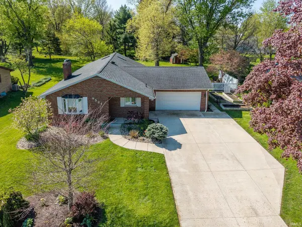 9521 Carriage Lane, Fort Wayne, IN 46804