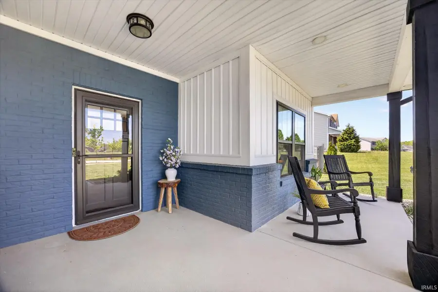 634 E Benjamin Street, Ellettsville, IN 47429 - #3