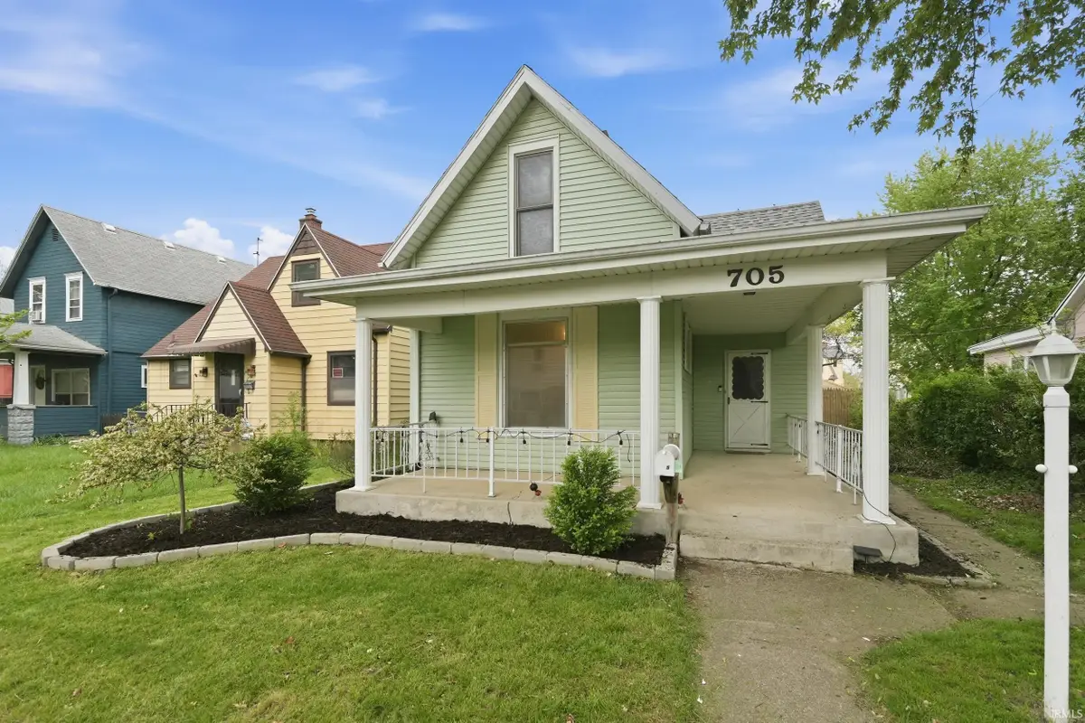 705 Riverside Avenue, Fort Wayne, IN 46805 - #1