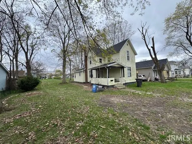 1011 W Blaine Avenue, Elkhart, IN 46516 - #2