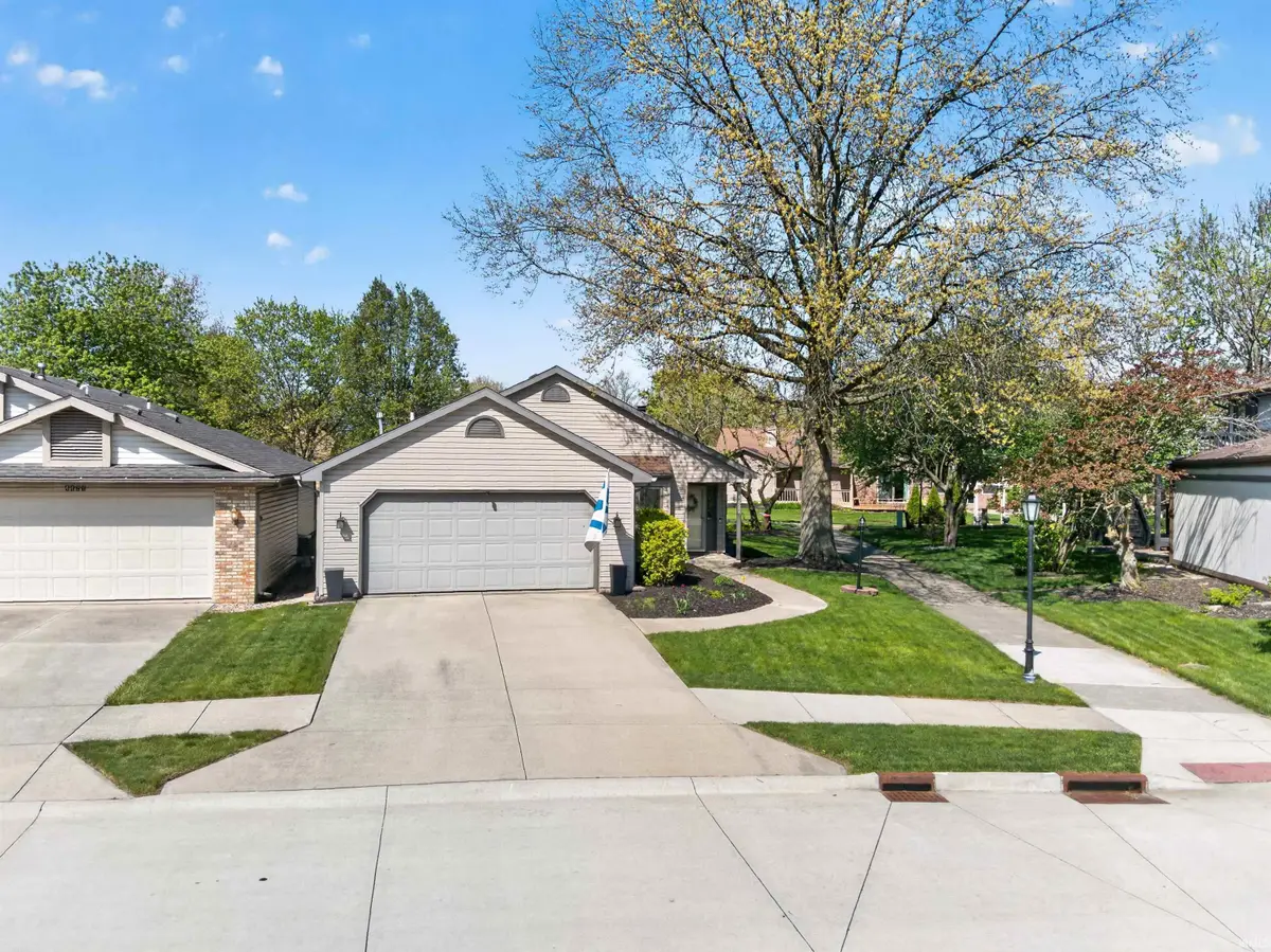 4427 W Shenandoah Cir, Fort Wayne, IN 46835 - #1