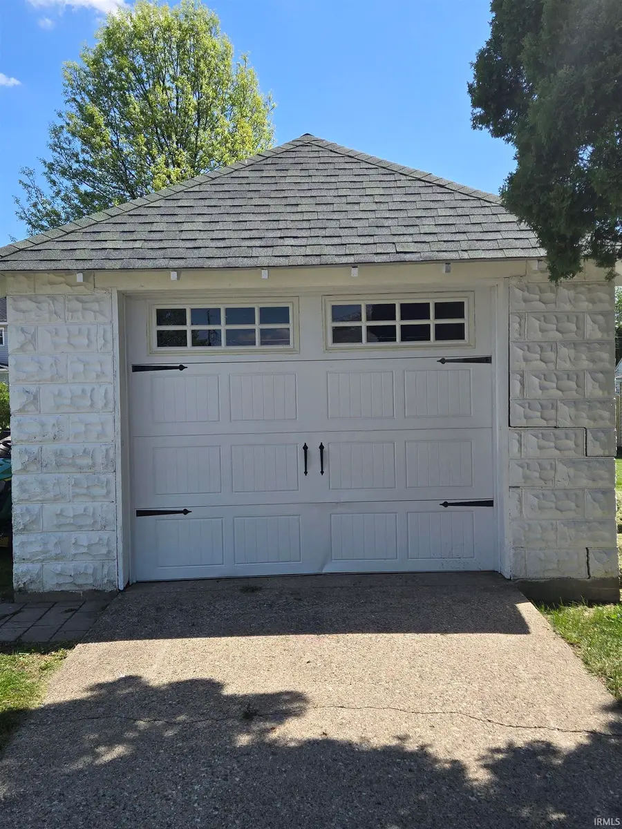 401 E 3rd Street, Brookston, IN 47923 - #2