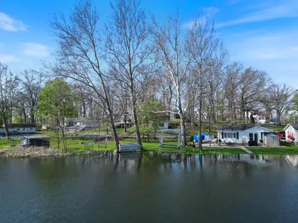 29 Ems B42e Lane, Leesburg, IN 46538