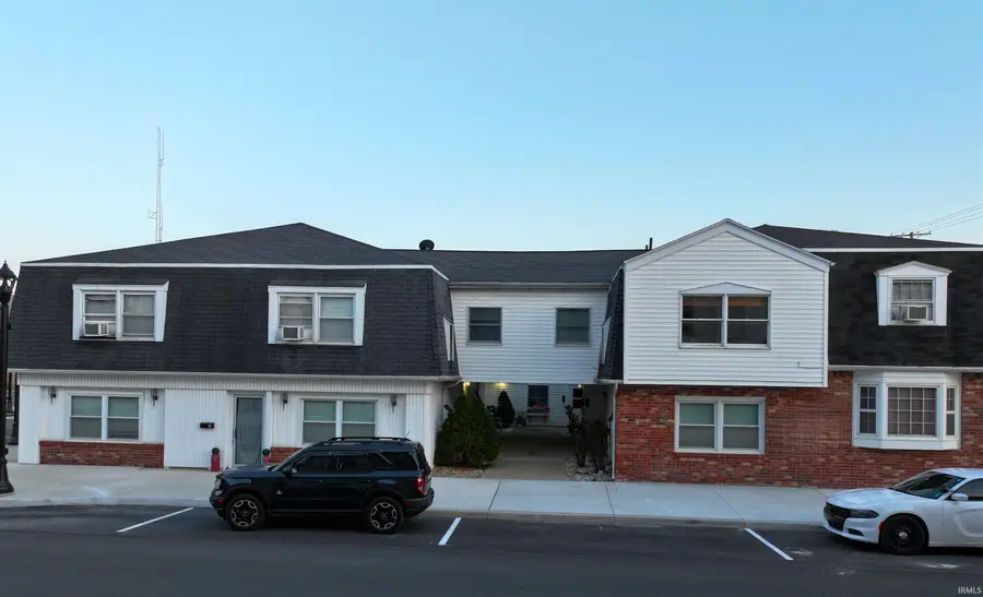 101 W Main Street, Winamac, IN 46996 - #2