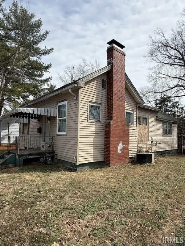 817 N 11th Street, Vincennes, IN 47591