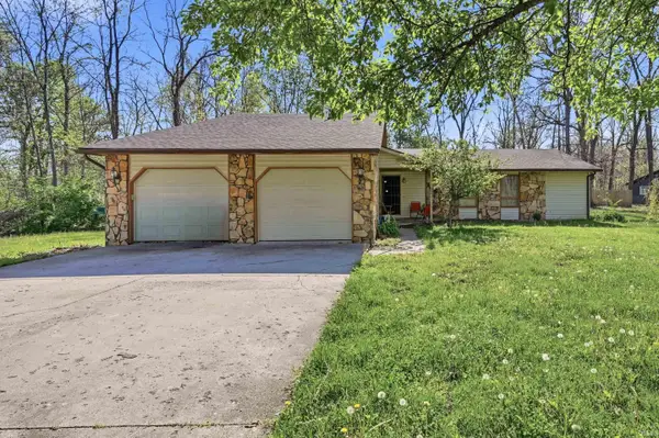 19108 N Little John Lane, Muncie, IN 47303