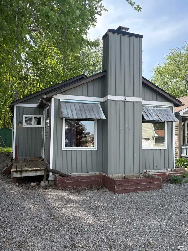 6110 N Lakeshore Drive, Macy, IN 46951
