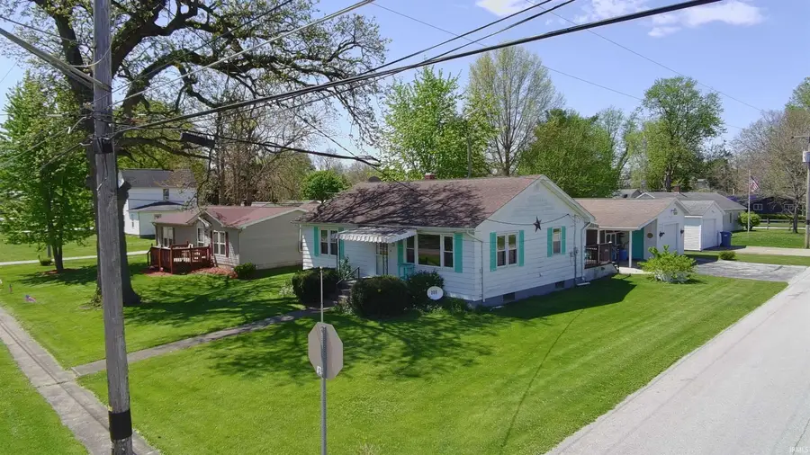 108 N Michigan Street, Oxford, IN 47971 - #3