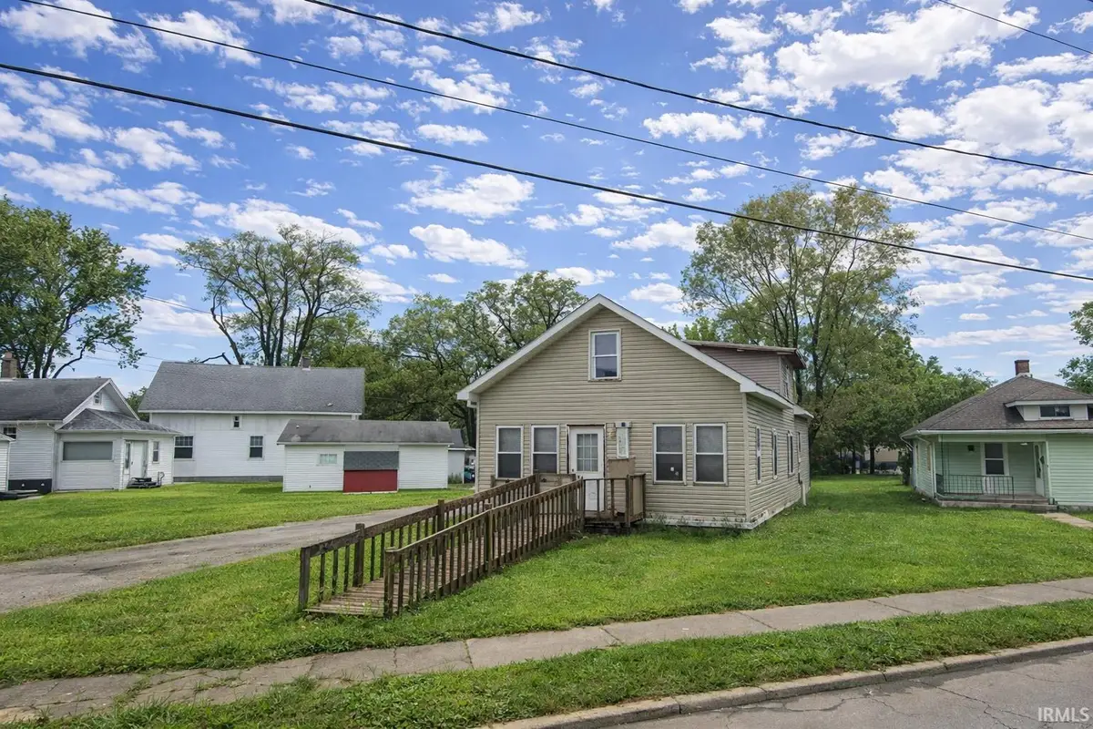 1217 S 25th Street, New Castle, IN 47362 - #1