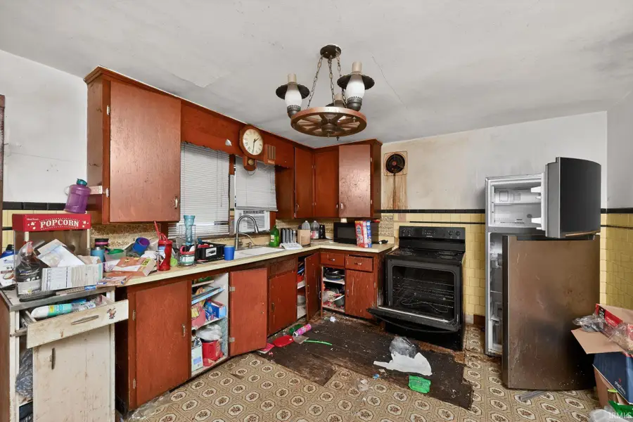 824 S Pulaski Street, South Bend, IN 46619 - #3