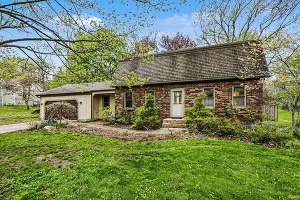 50955 Country Knolls Drive, Granger, IN 46530