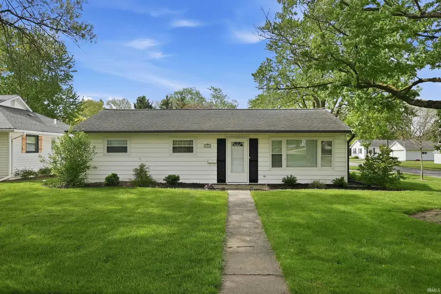 866 W Franklin Street, Berne, IN 46711 - #3
